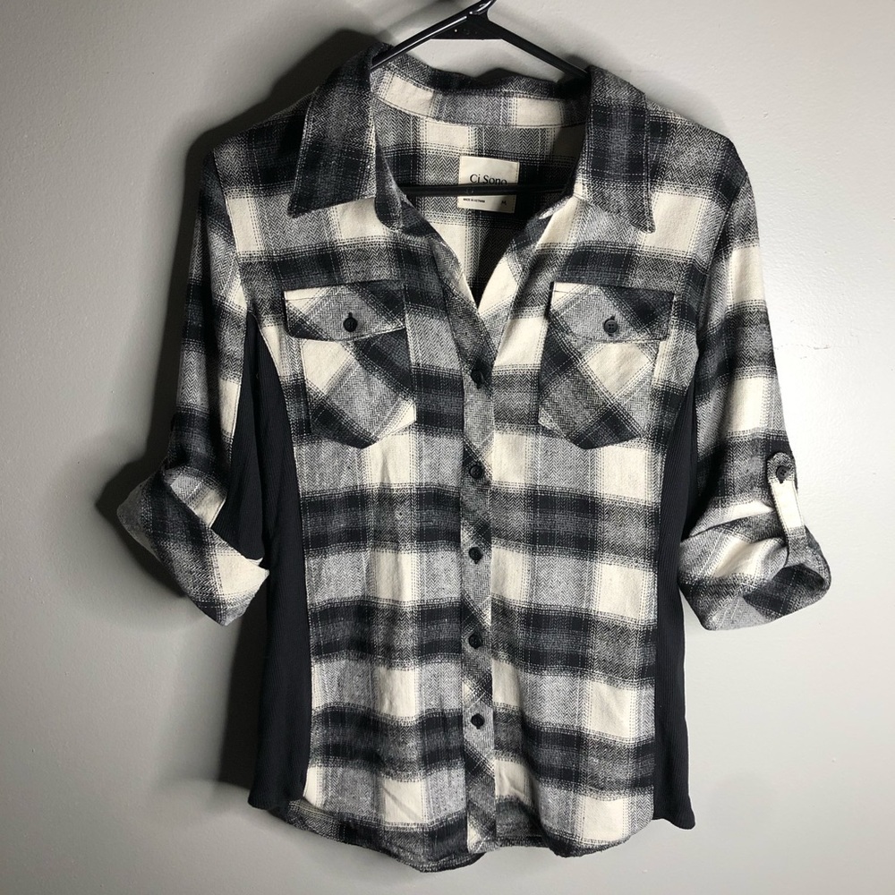 🍀4/$20 Fitted Plaid Shirt Size:Medium